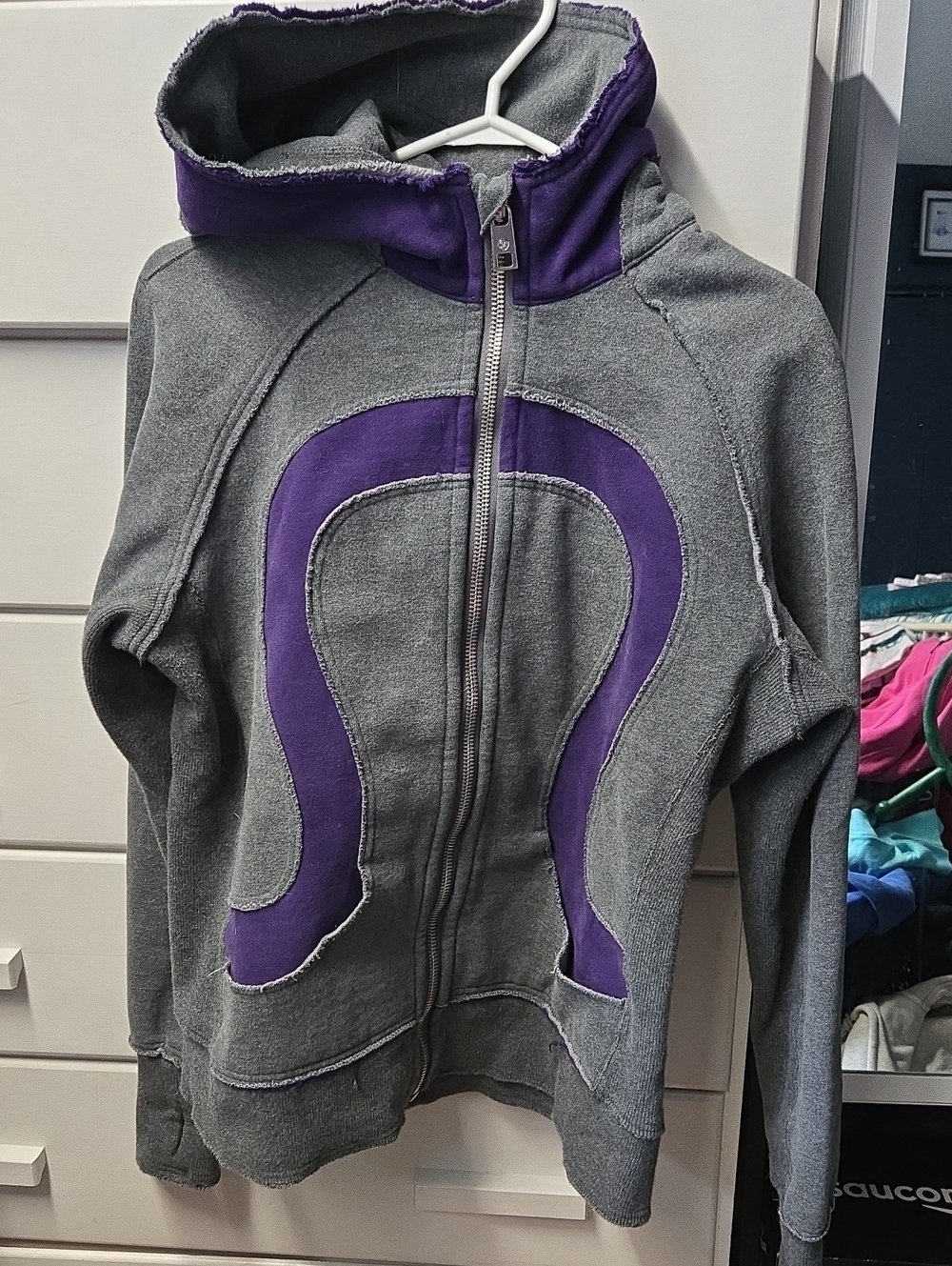 Lululemon Scuba Hoodie Raw Edge